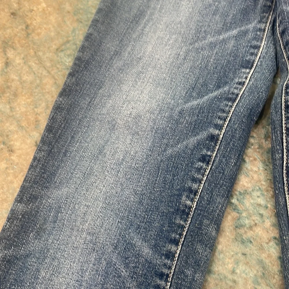 Paige woman’s stressed jeans great condition size 26 - Picture 4 of 10